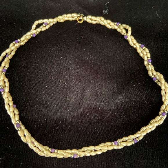 Jewelry - Picture 3 of 3